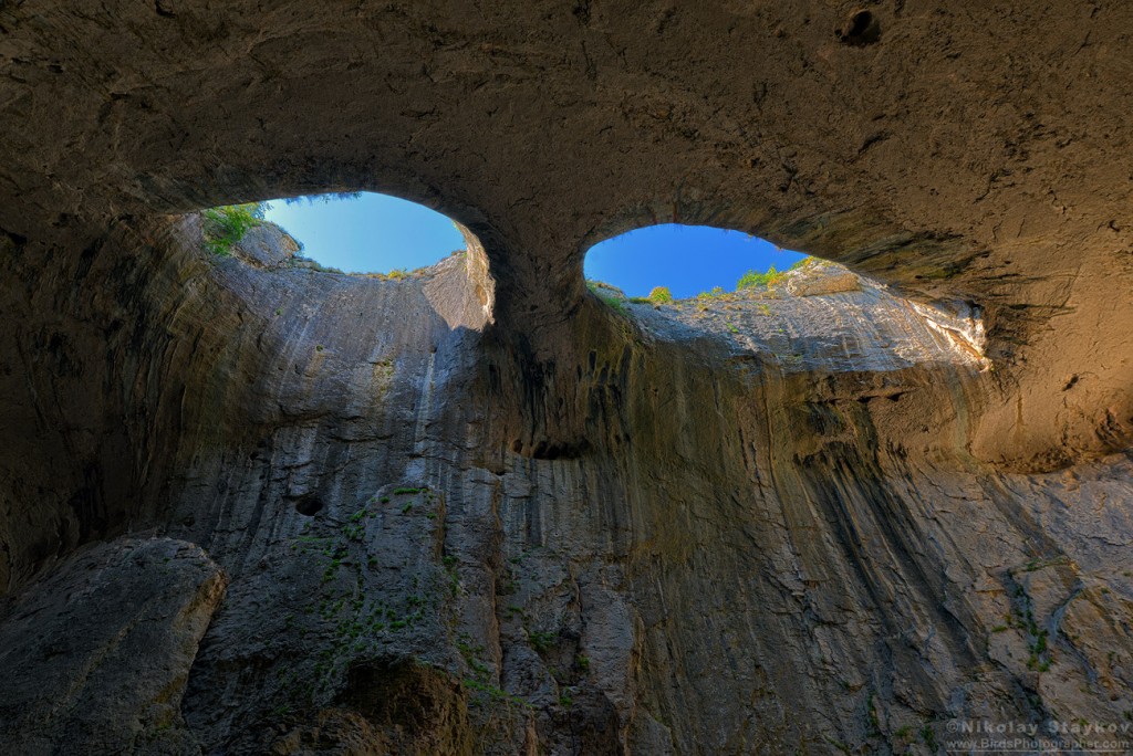 Verdade: Esta é a gruta na Bulgária, no seu estado original.